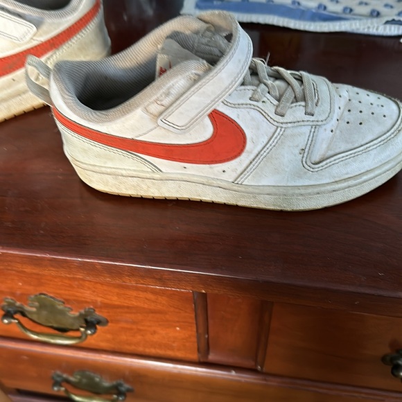 3Y Court Borough Recraft Low Top Sneaker Nike sneakers with orange Swoosh - Picture 8 of 11